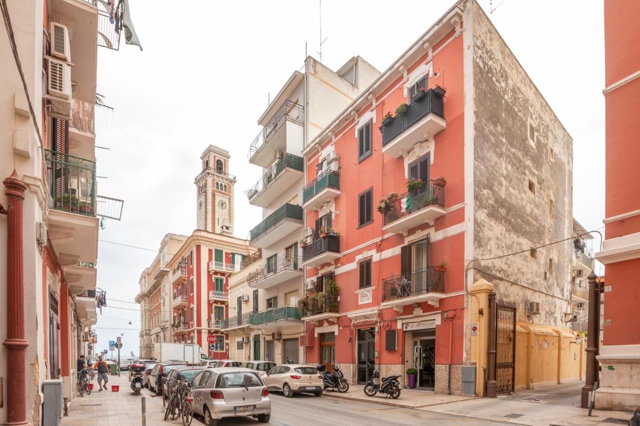 Madame Bari' Suite Apt In The Heart Of Bari Exterior photo